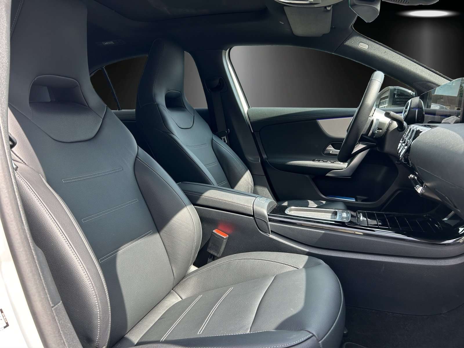Mercedes-Benz A 220