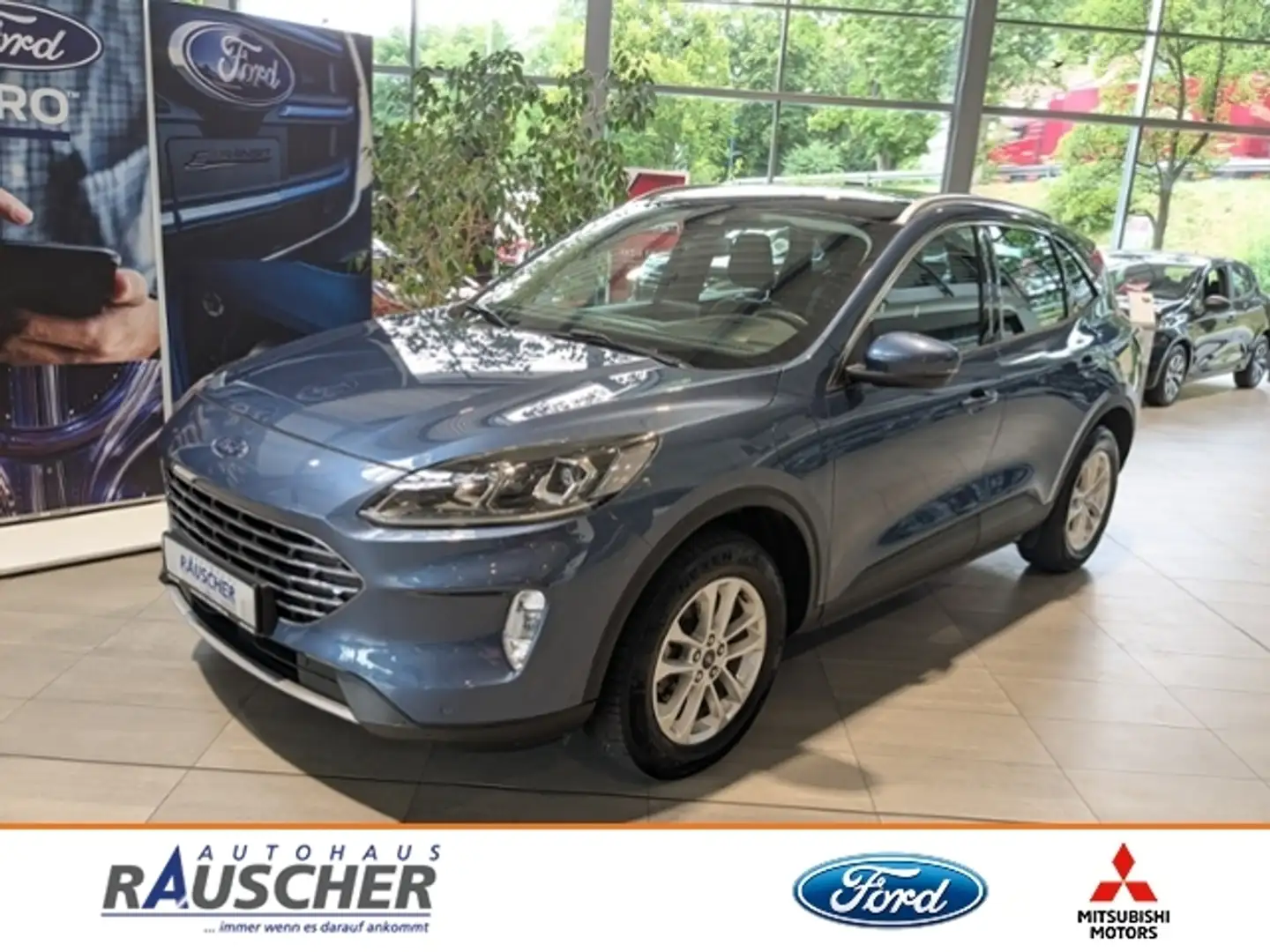 Ford Kuga 2.5l PHEV 165 kW Titanium Blau - 1