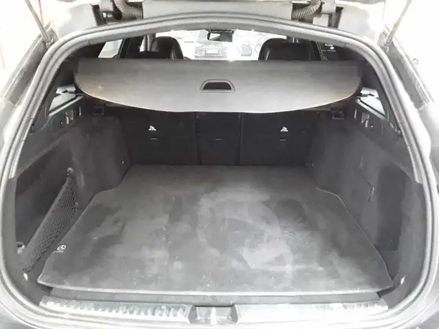 Mercedes-Benz C-Class view 15