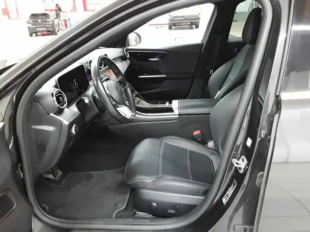 Mercedes-Benz C-Class view 7