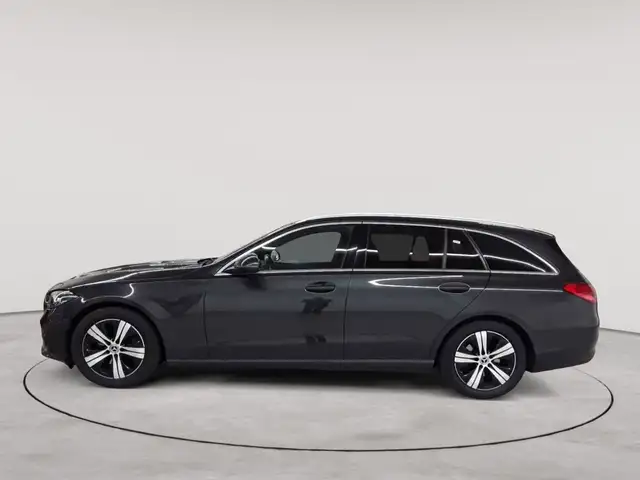 Mercedes-Benz C-Class view 6