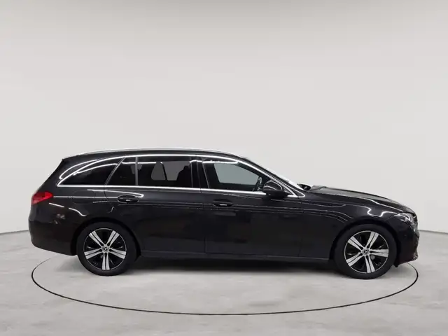 Mercedes-Benz C-Class view 3
