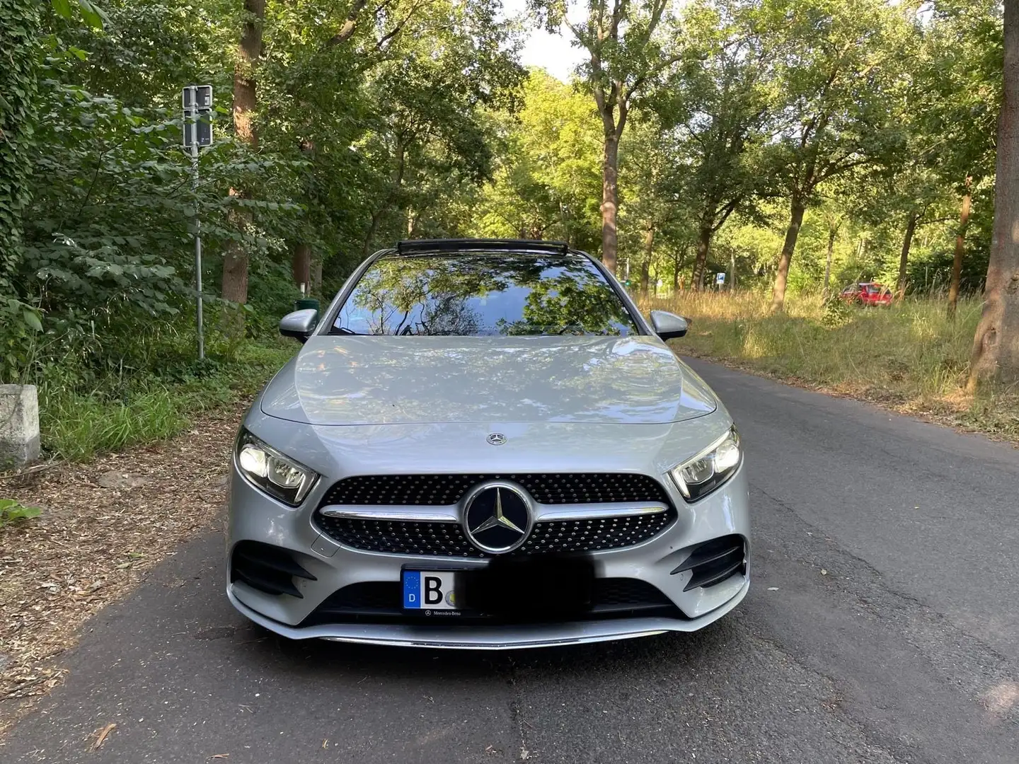 Mercedes-Benz A 220 d 8G-DCT AMG Line Argent - 1