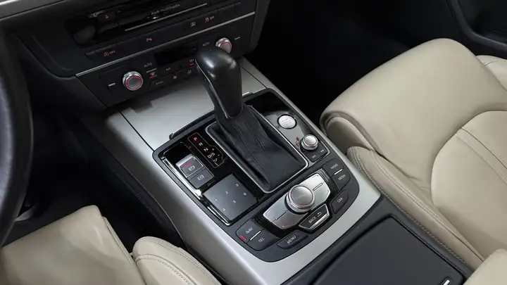 Audi A6 3.0 TDI S tronic 2015, foto 8