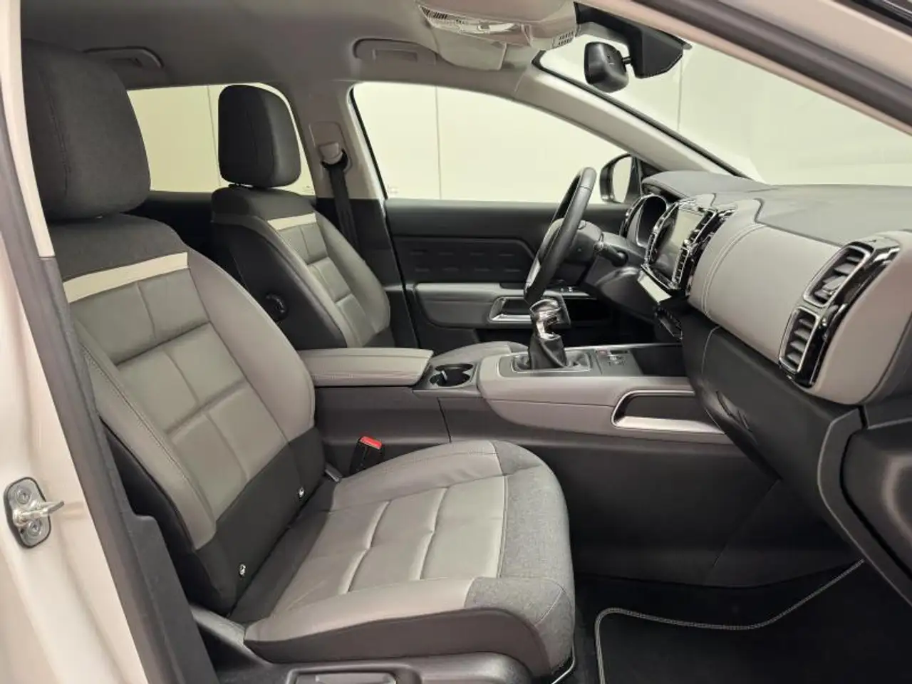 Citroen C5 Aircross 1.2i FEEL S&S LED|GPS|PDC|CAM|CRUISE|CARPLAY 3