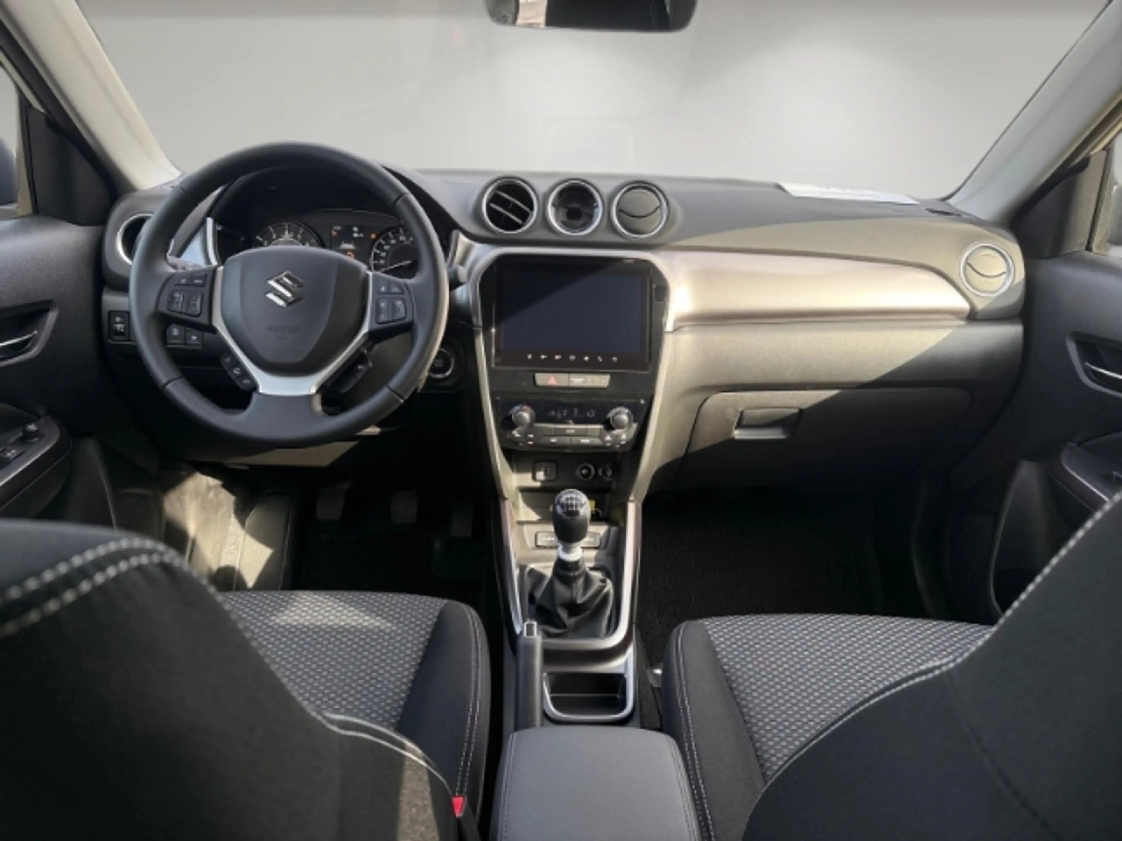 Suzuki Vitara 1.4 6MT Comfort 4x2 Mild-Hybrid — photo 12