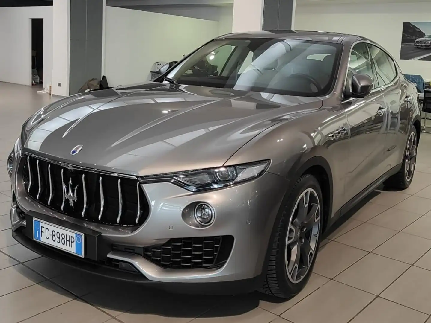Maserati Levante Levante 3.0 V6 250cv auto Grigio - 1