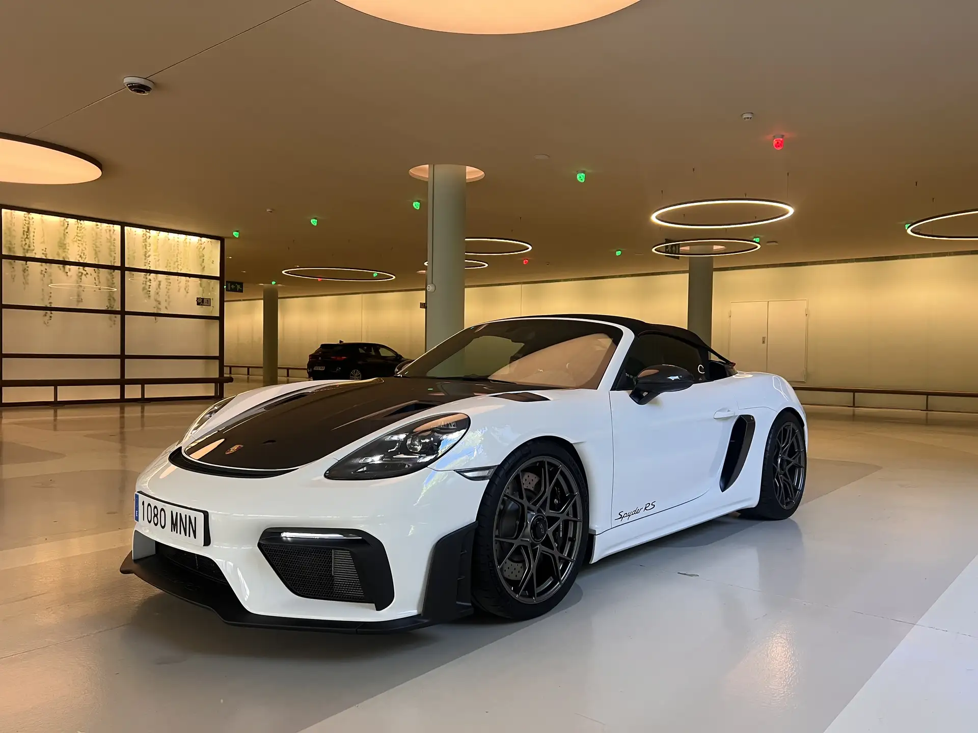 포르쉐 Porsche Boxster Boxster 718 Spyder 2024 화이트 사진 3