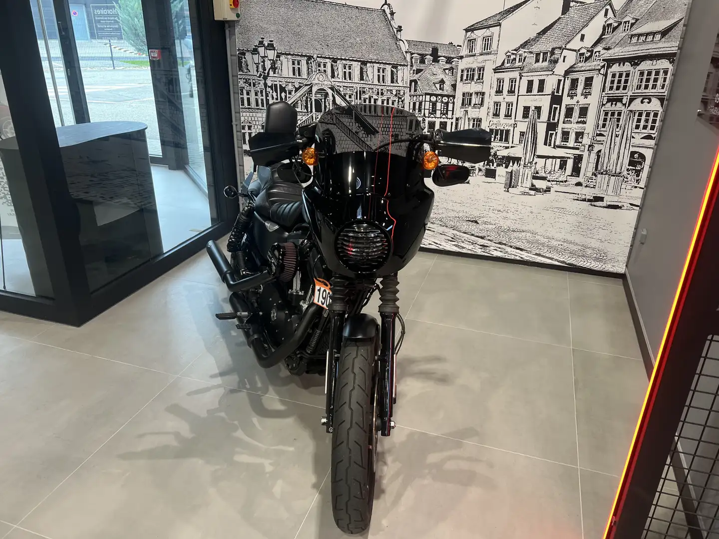 Harley-Davidson Sportster Czarny - 2