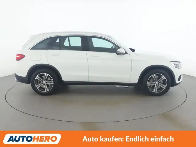 Mercedes-Benz GLC view 7