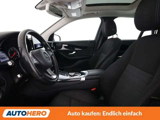 Mercedes-Benz GLC view 10