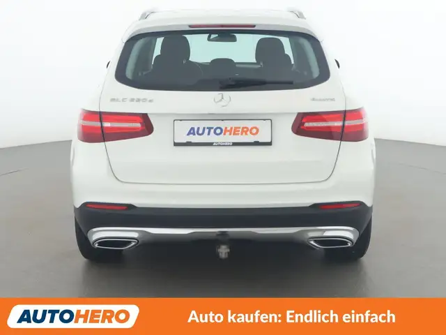 Mercedes-Benz GLC view 5