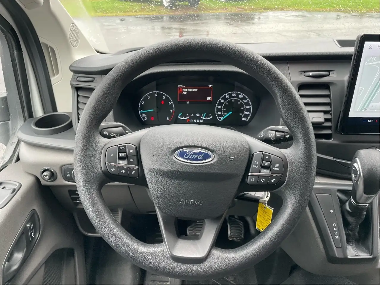 Ford Transit Cargo Van снимка Ford Transit Cargo Van