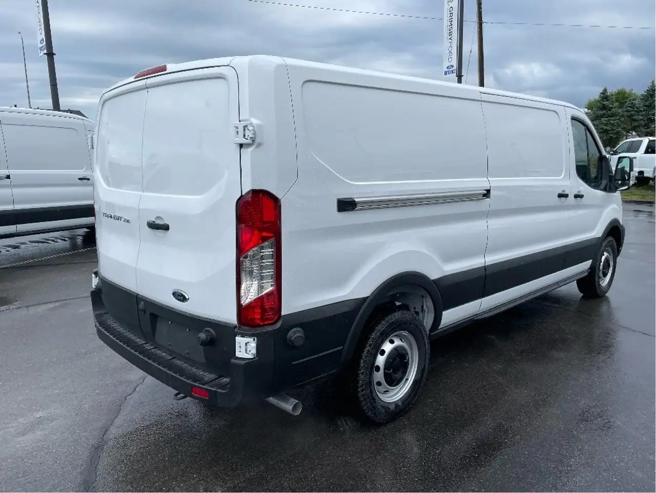 Ford Transit Cargo Van снимка Ford Transit Cargo Van