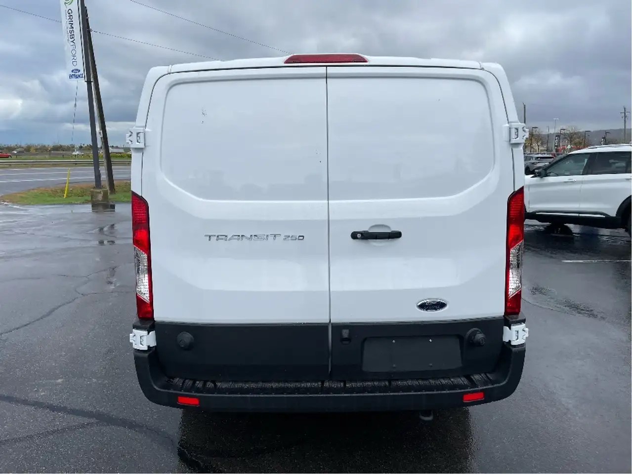 Ford Transit Cargo Van снимка Ford Transit Cargo Van