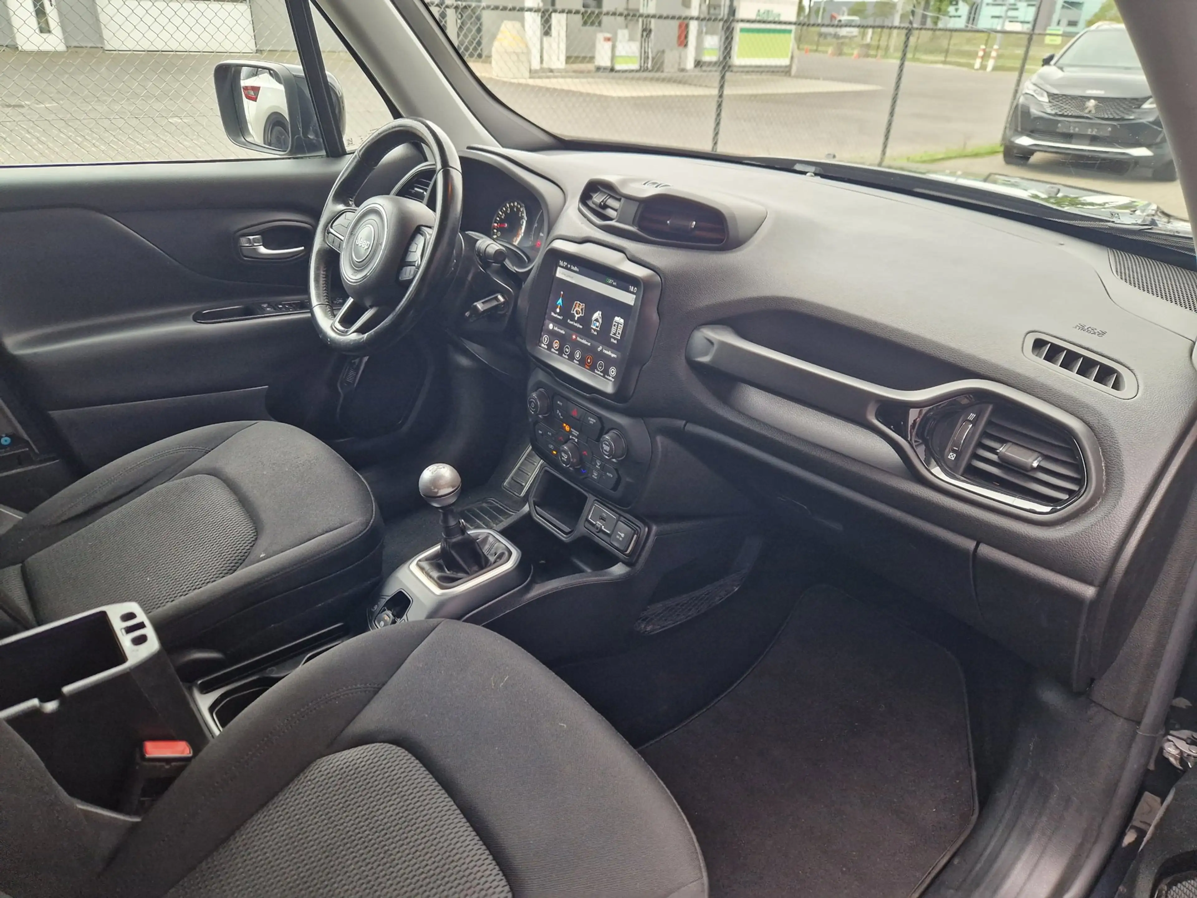 Jeep Renegade 1.6 E-Torq Night Eagle II — photo 8