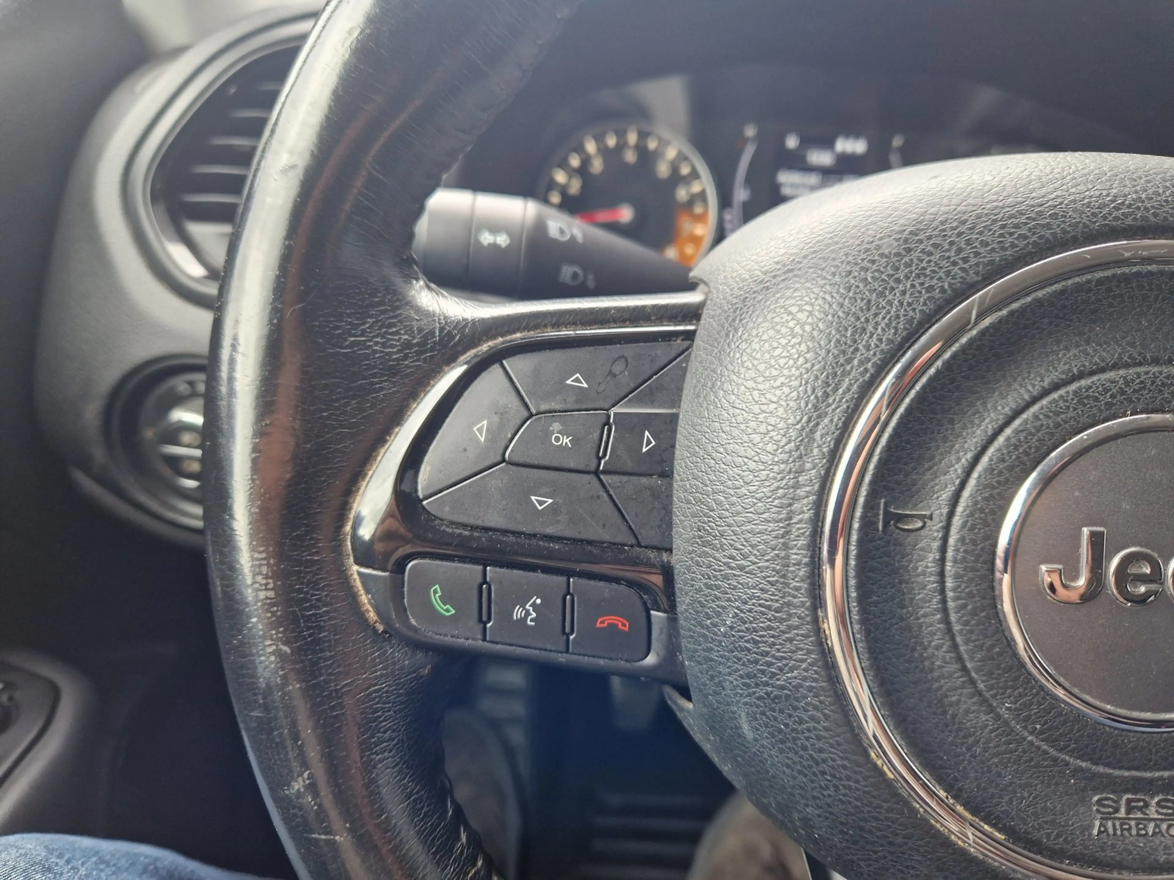 Jeep Renegade 1.6 E-Torq Night Eagle II — photo 17