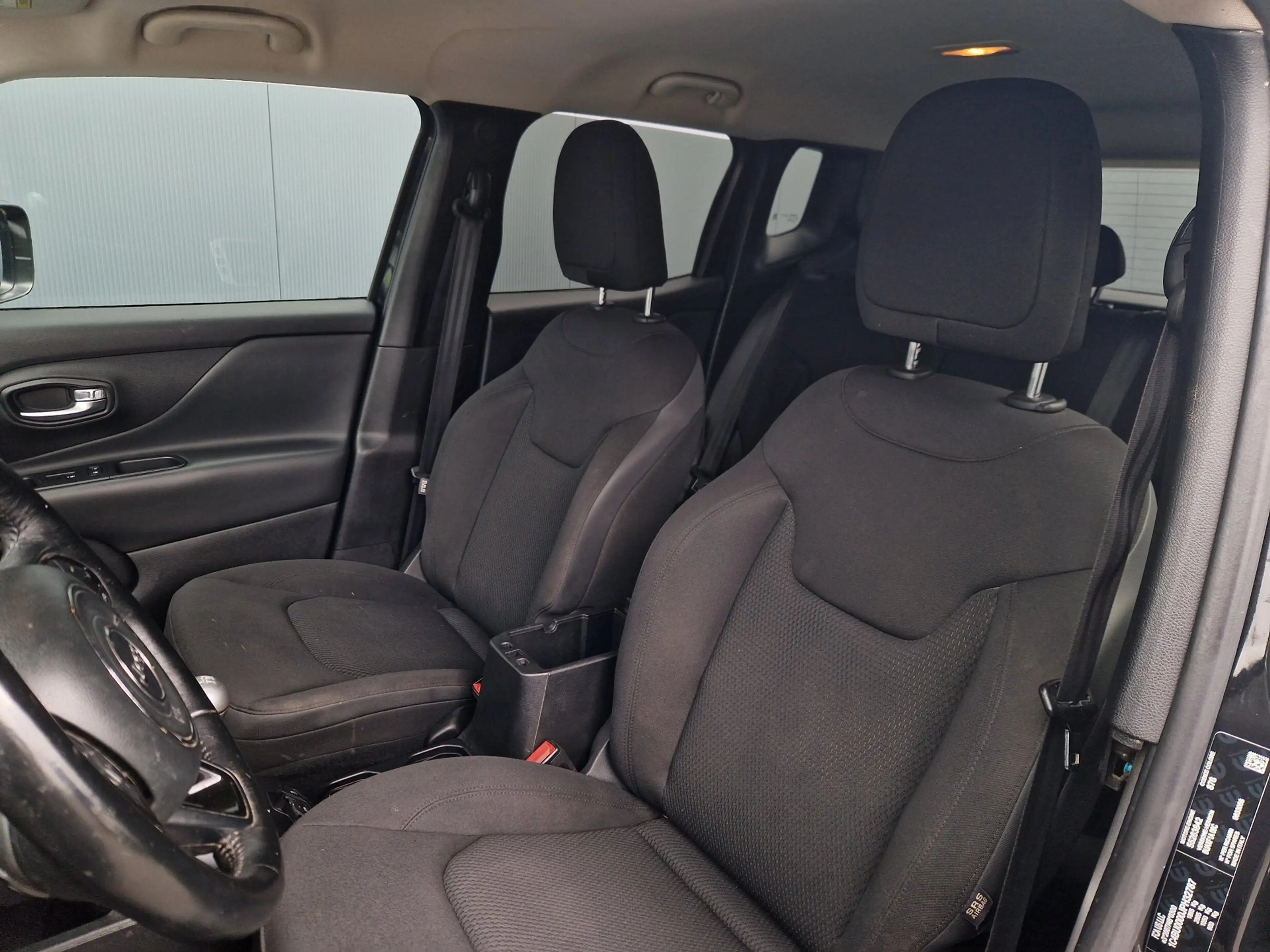 Jeep Renegade 1.6 E-Torq Night Eagle II — photo 7