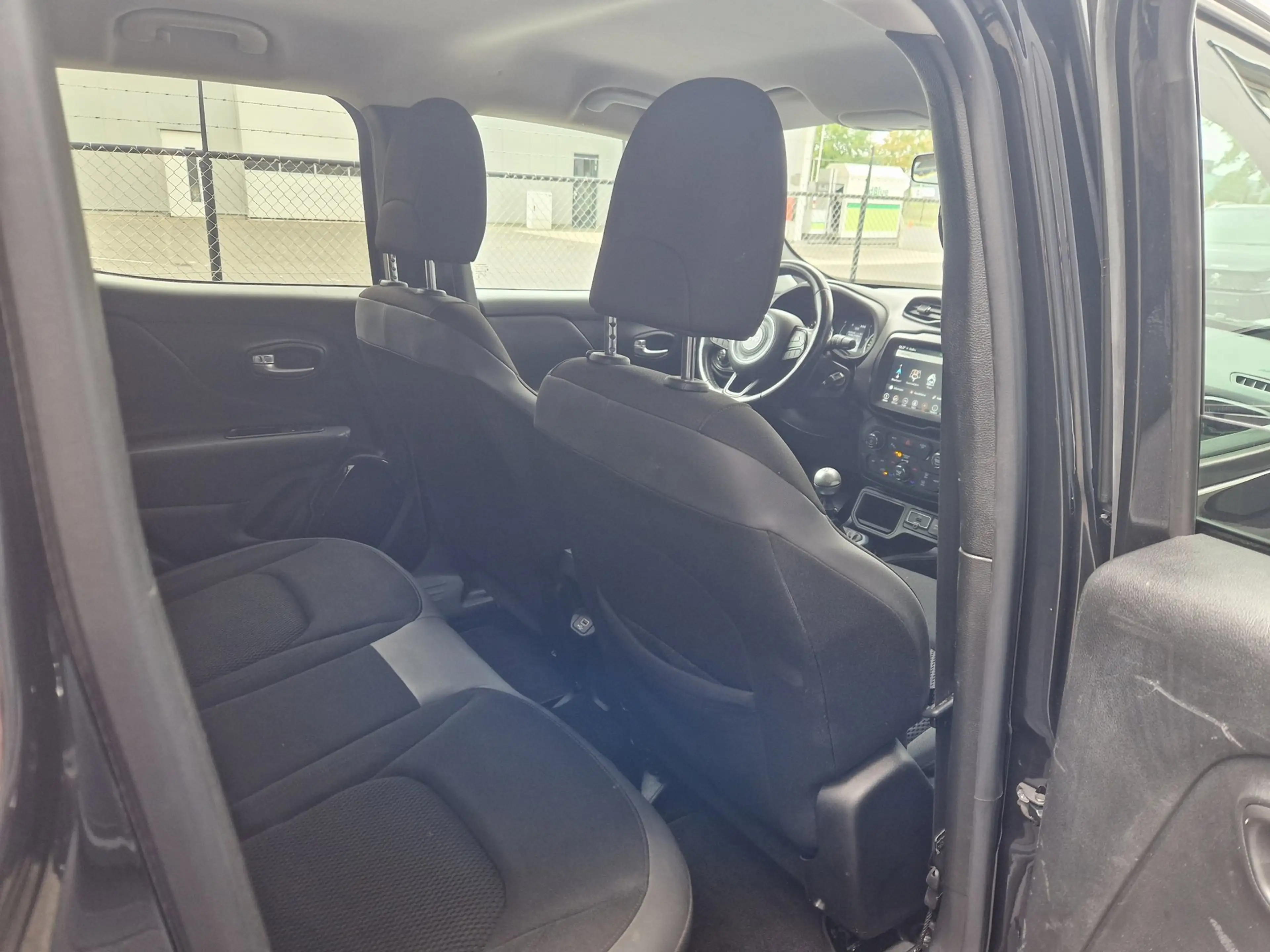 Jeep Renegade 1.6 E-Torq Night Eagle II — photo 10