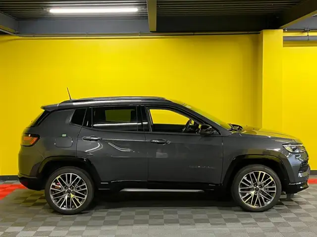 Jeep Compass view 8