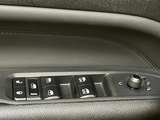 Jeep Compass view 23