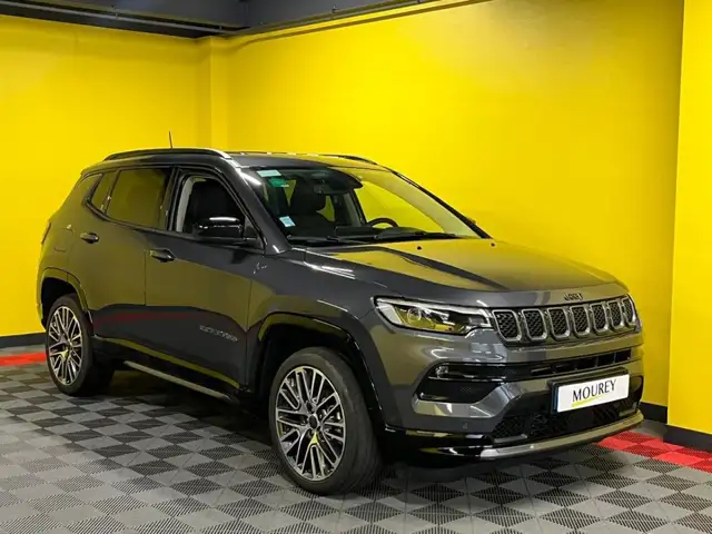 Jeep Compass view 12
