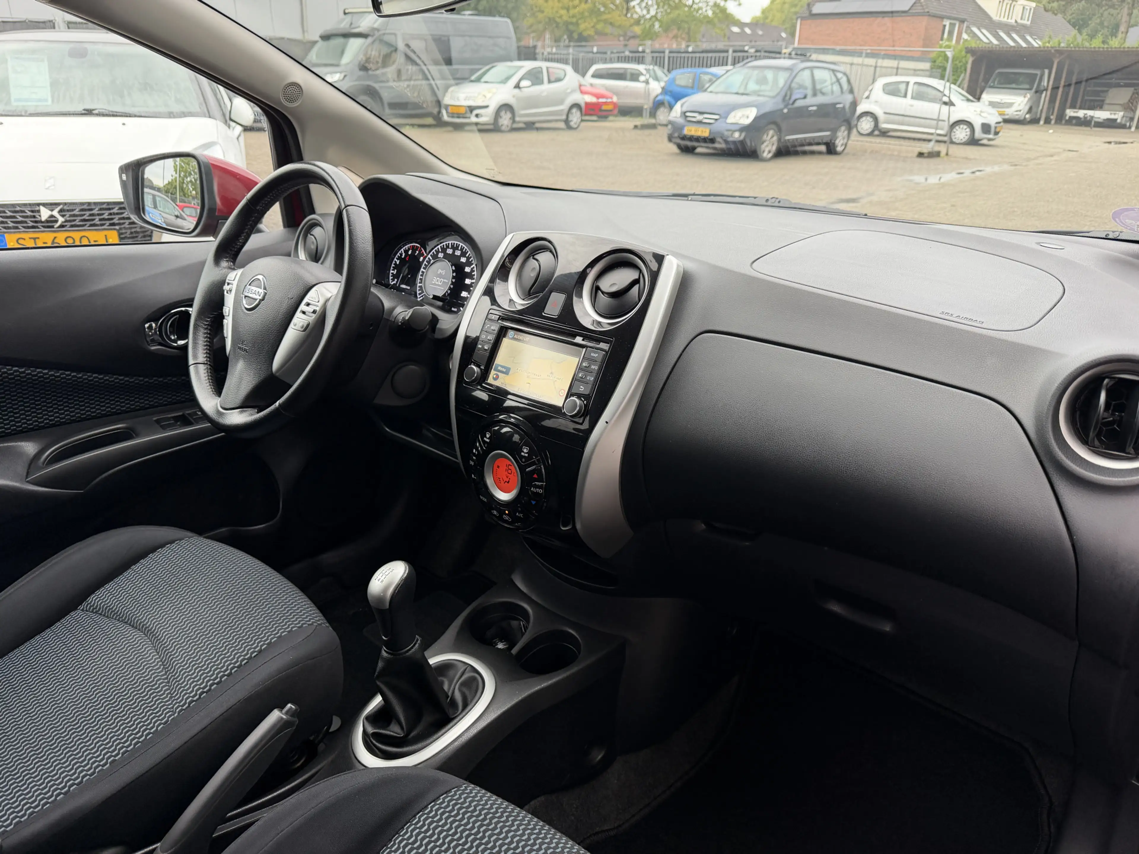 Nissan Note 1.2 DIG-S Connect Edition Airco Navi Cruisecontrol — photo 9