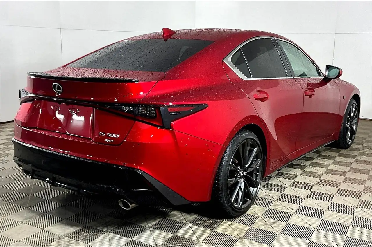 Lexus IS снимка Lexus IS