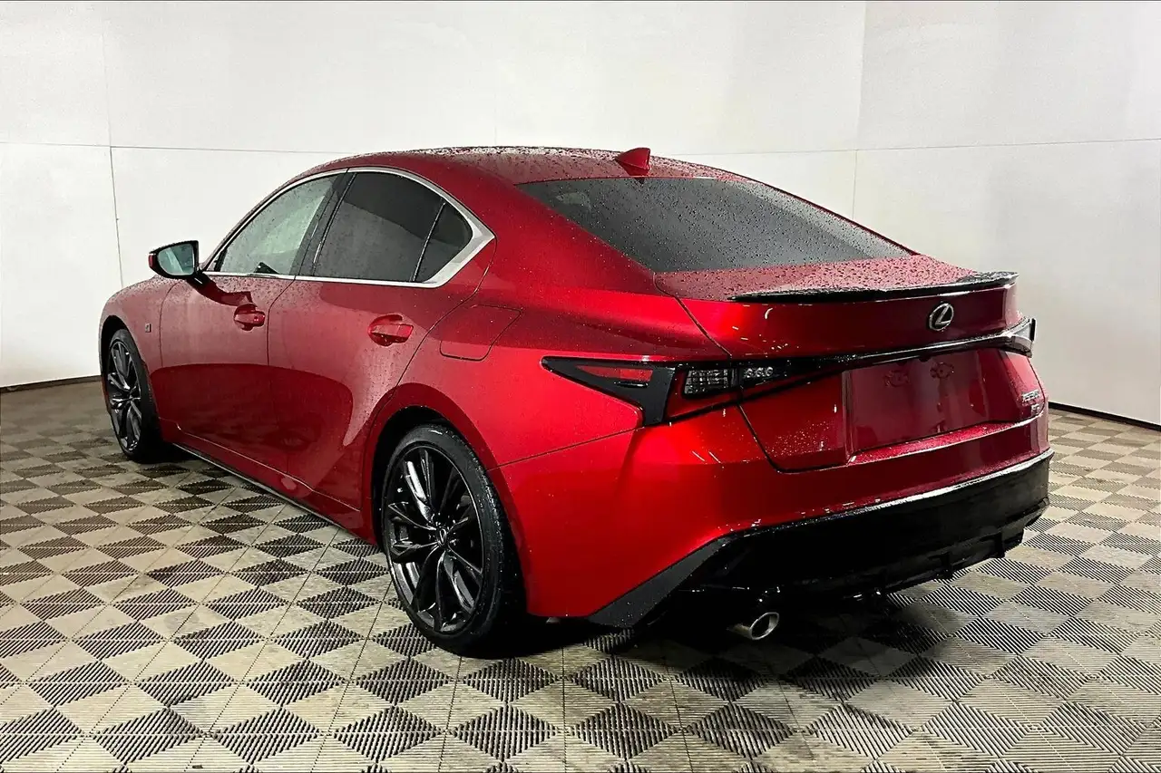 Lexus IS снимка Lexus IS
