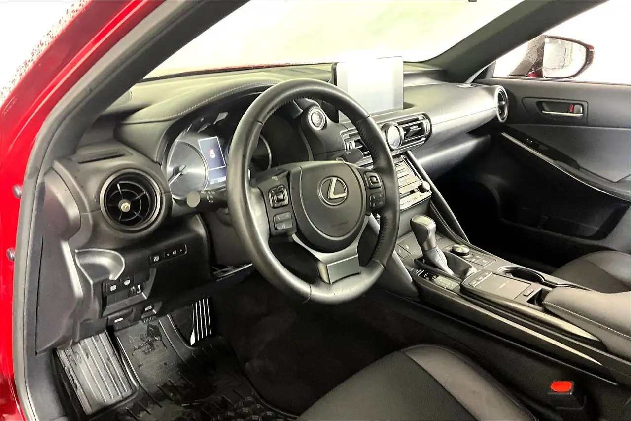 Lexus IS снимка Lexus IS