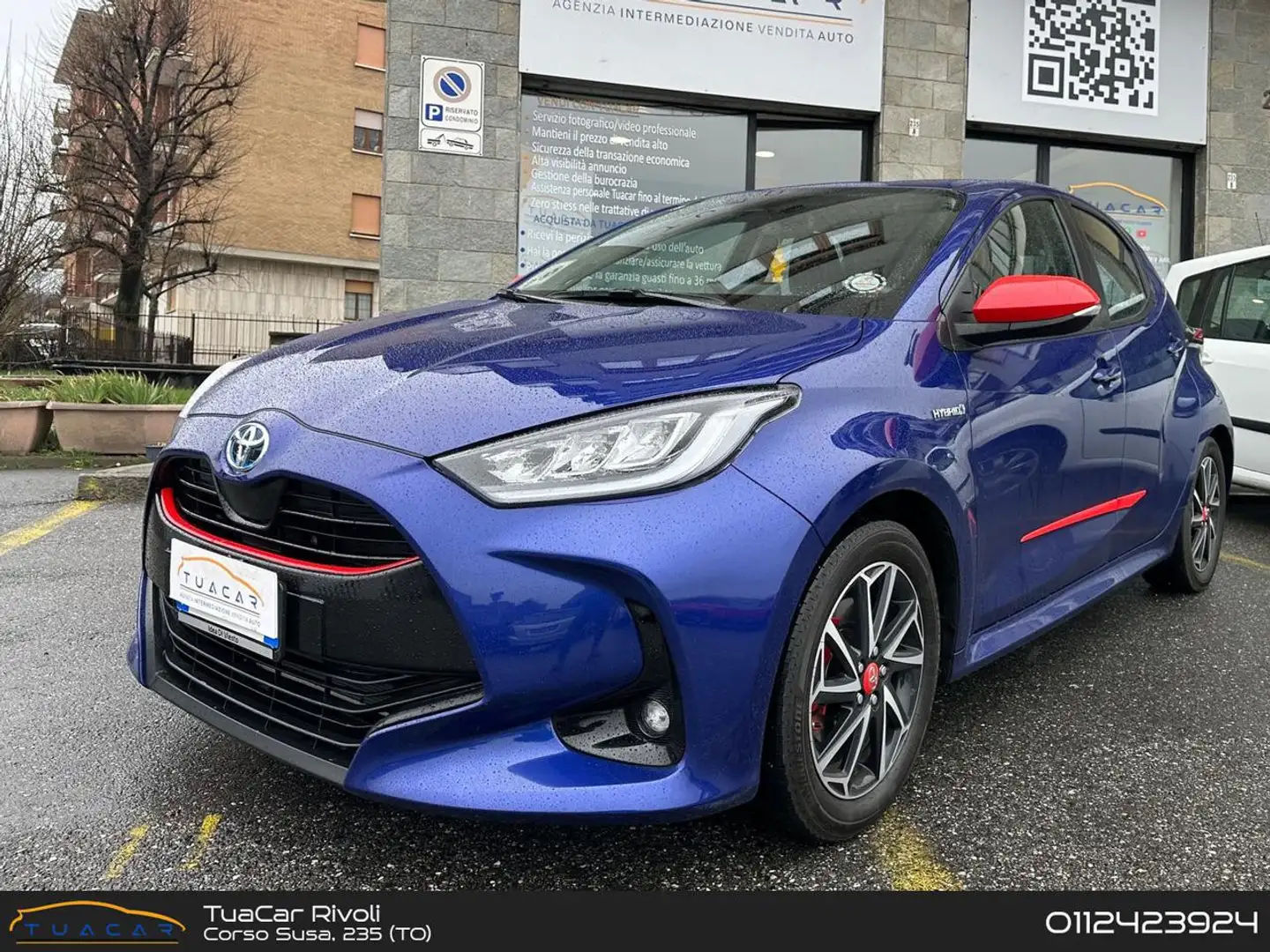 Toyota Yaris Trend 1.5 HEV Blu/Azzurro - 1