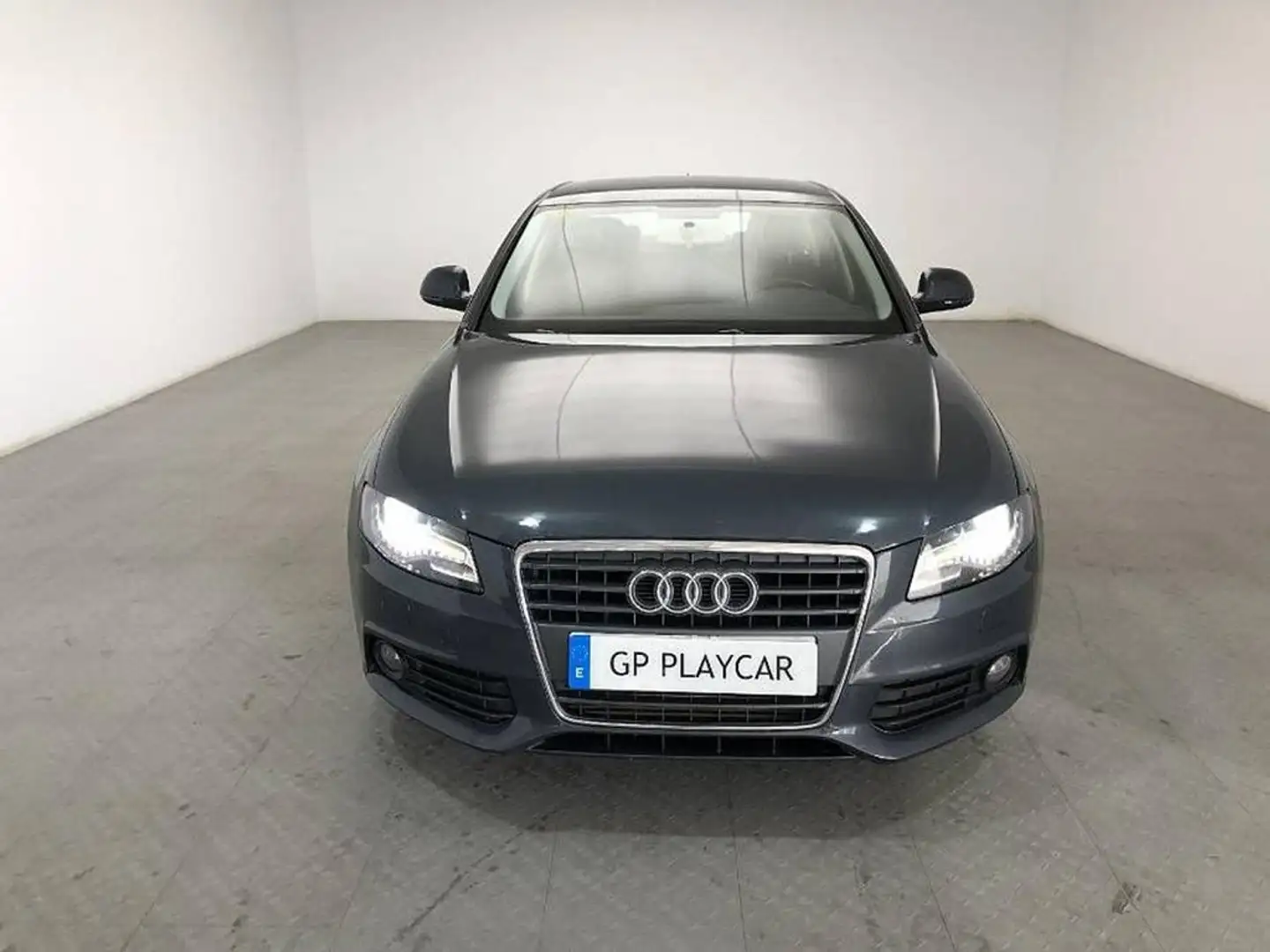 Audi A4 2.0 TDI 140cv DPF Gris - 2