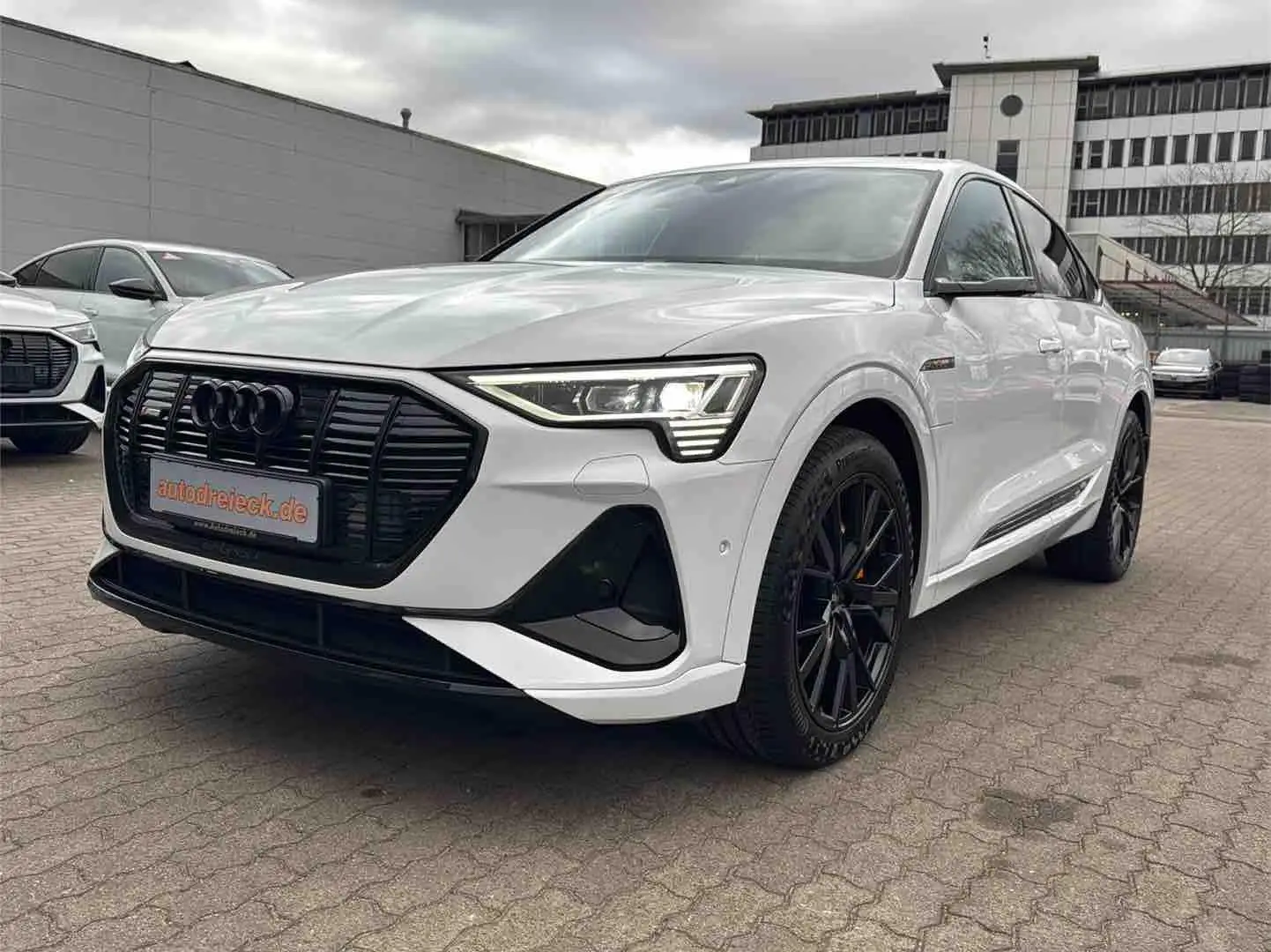 Audi e-tron Sportback 55 2x S line BLACK EDITION PANO Blanc - 1