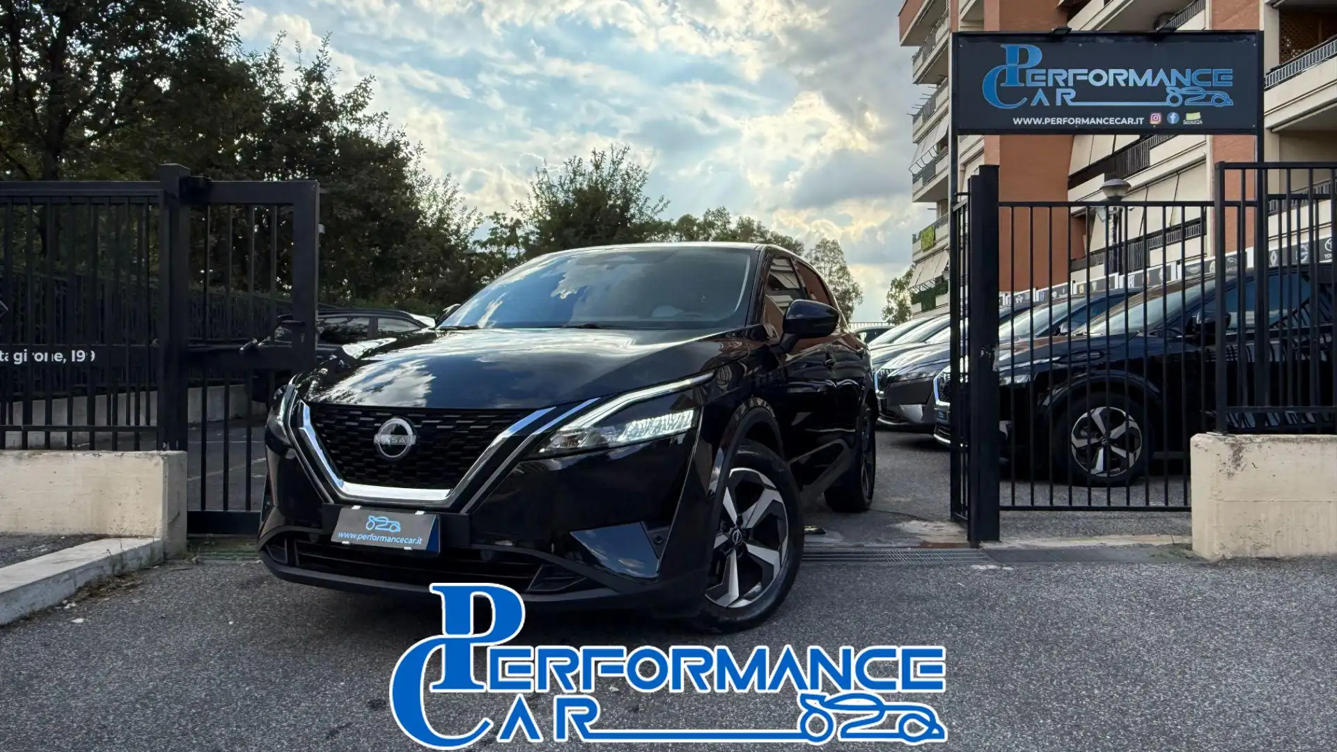 Nissan Qashqai 1.3MHEV 158CV X-TRONIC N-CONNECTA*24M.G.*CAM.360* Schwarz - 1