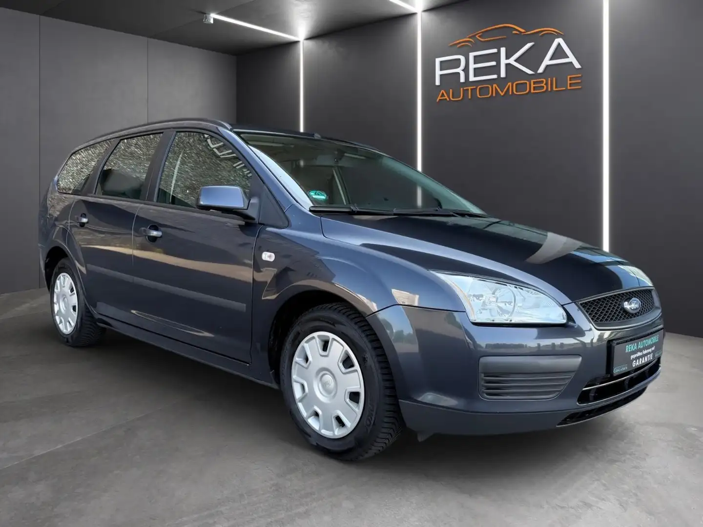 Ford Focus Turnier Fun X HU NEU Grau - 1
