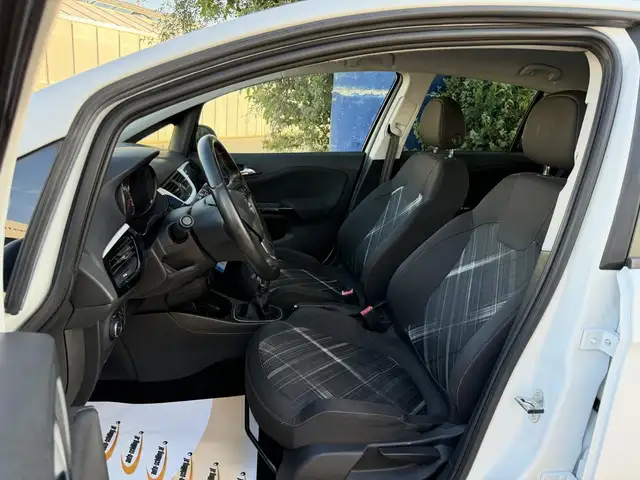 Opel Corsa view 8