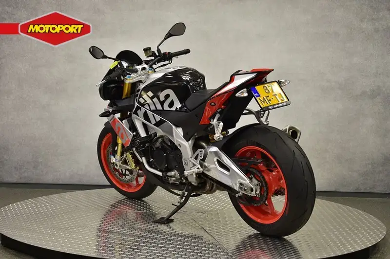 Aprilia Tuono - foto 6