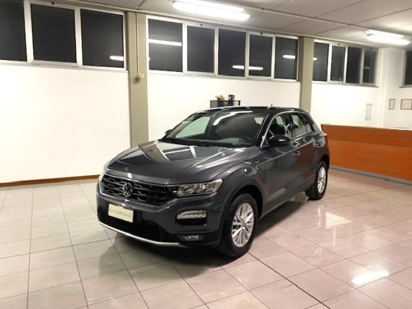 Volkswagen T-Roc T-Roc 1.5 tsi Business dsg E 6D Gris - 1