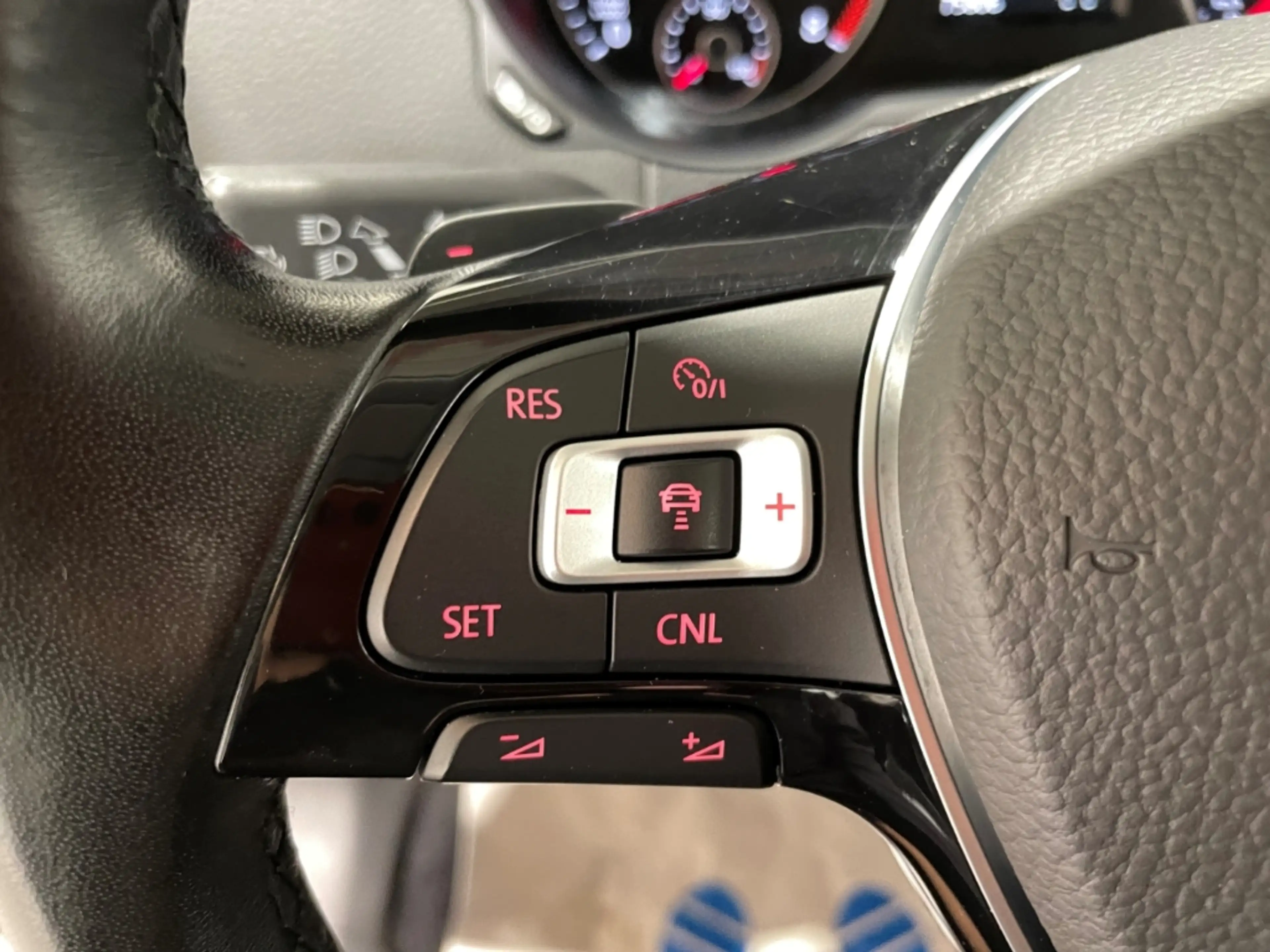 Volkswagen Sharan 1.4 TSI DSG Comfortline 7-Sitzer EU6d ACC — photo 23