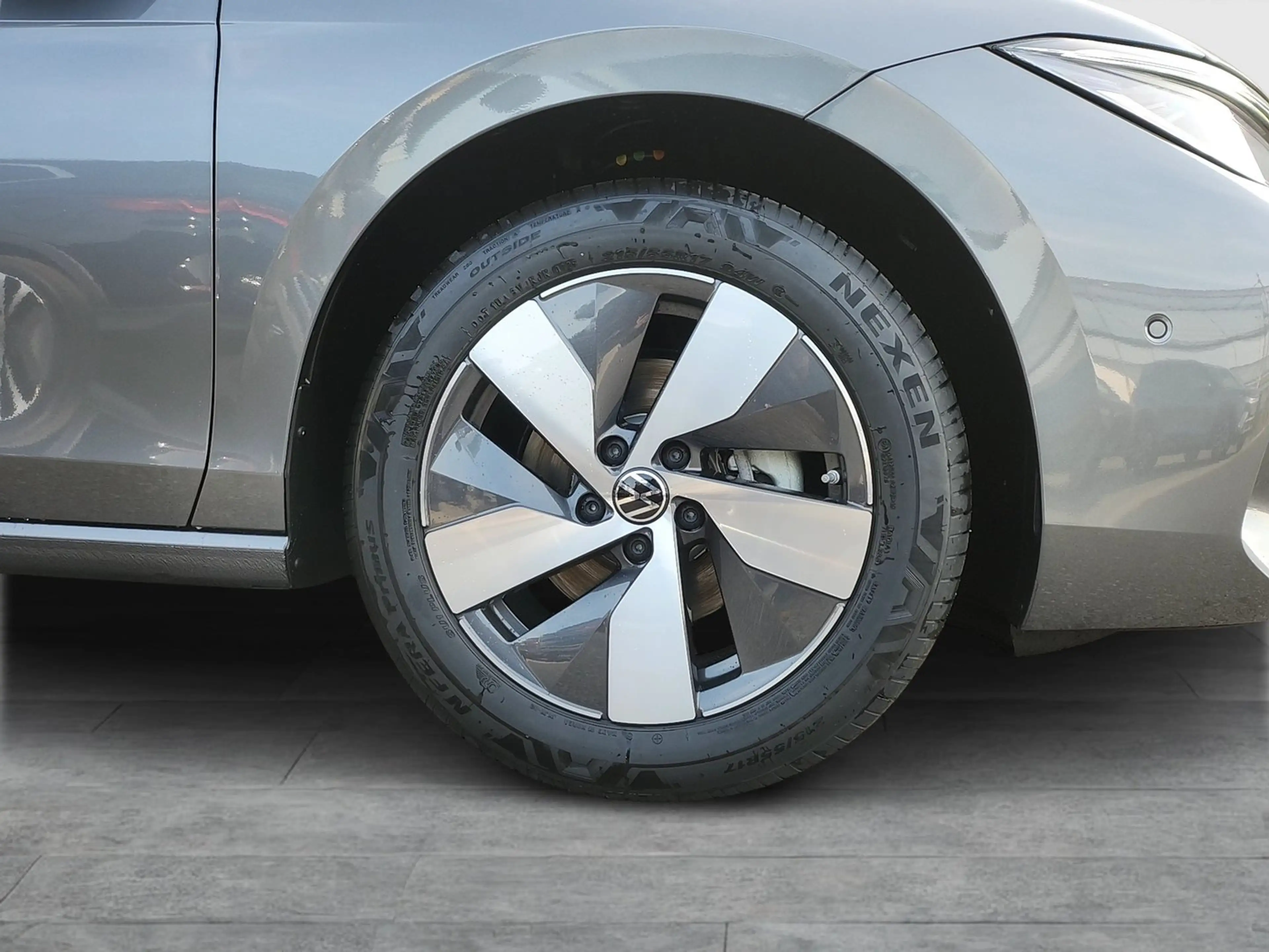 Volkswagen Passat Variant Business TDI DSG — photo 7