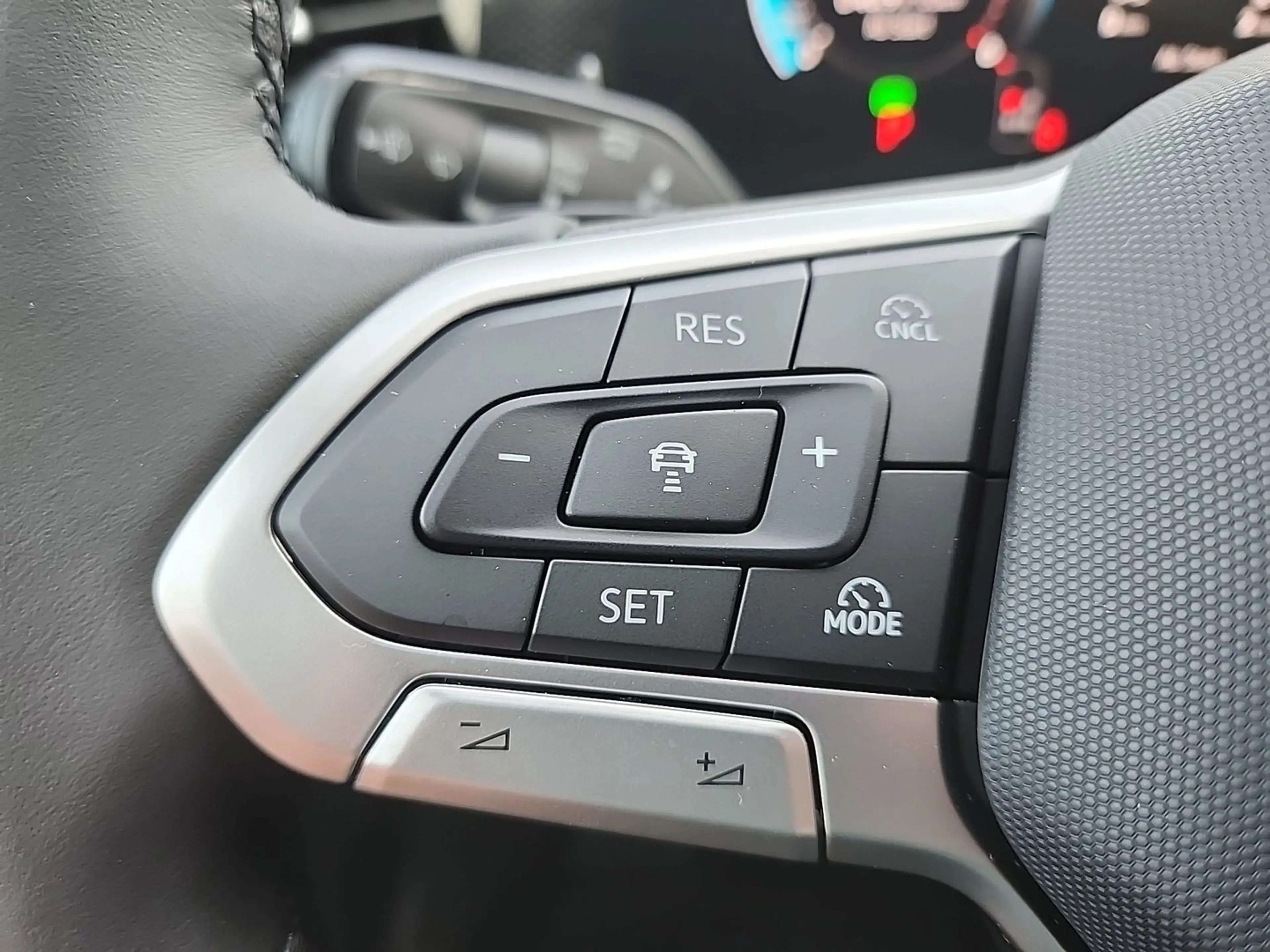Volkswagen Passat Variant Business TDI DSG — photo 19