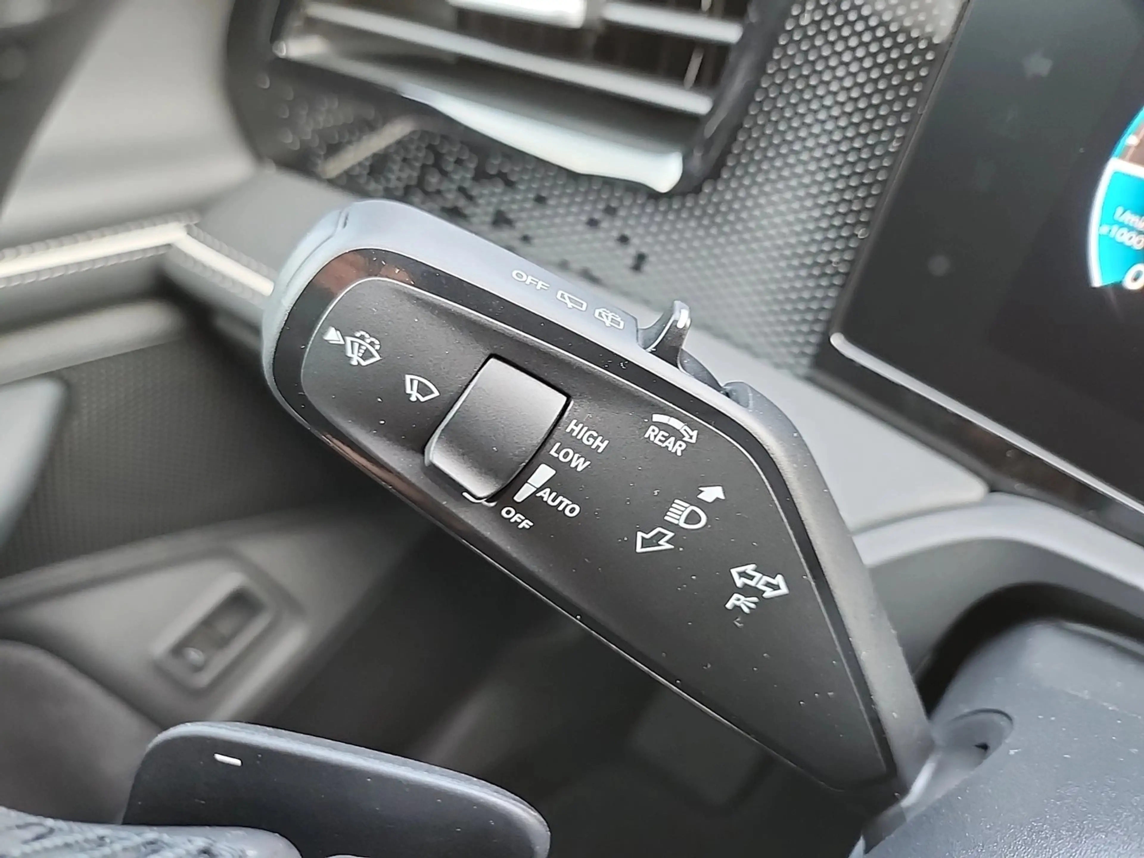 Volkswagen Passat Variant Business TDI DSG — photo 21