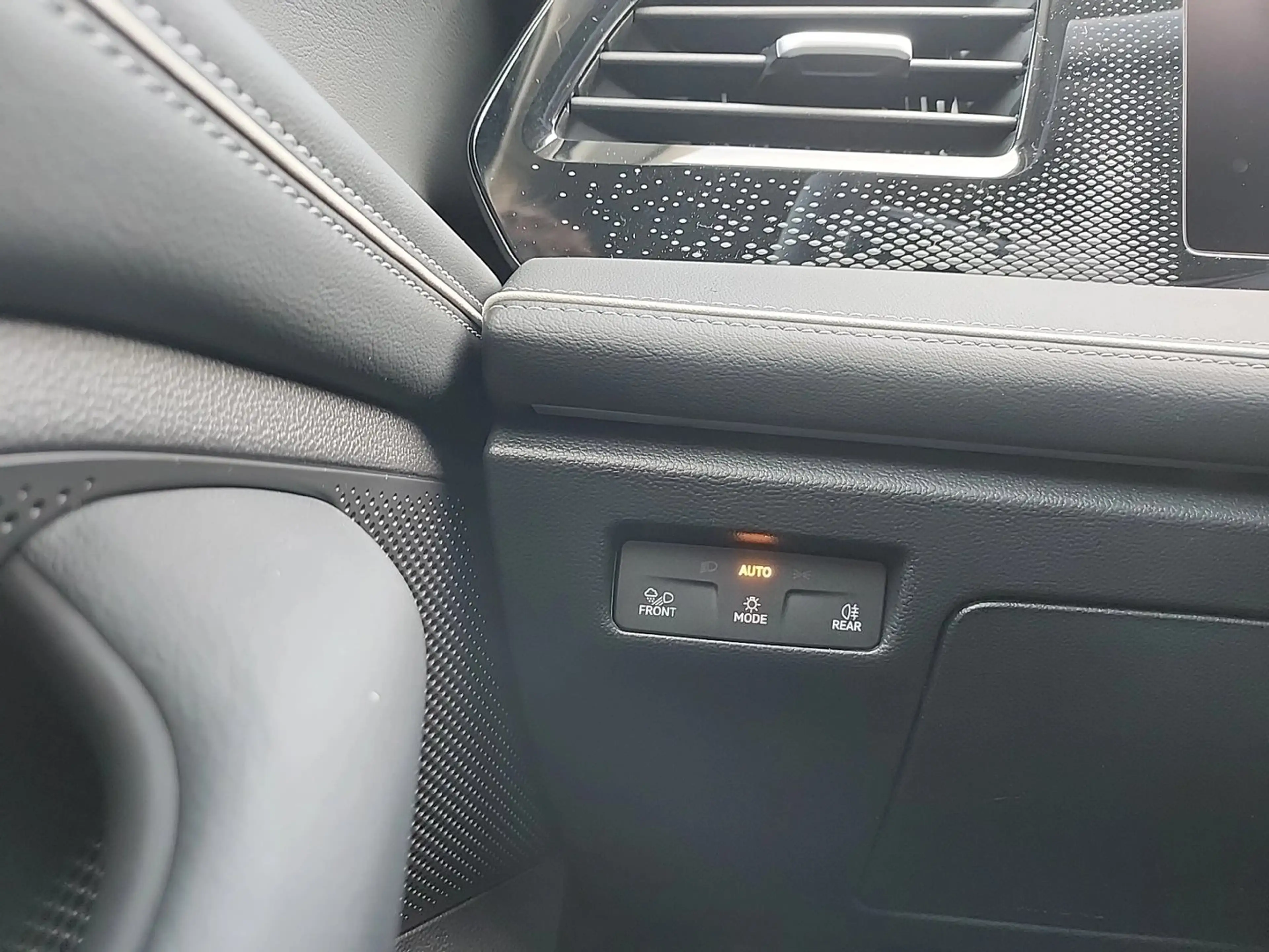 Volkswagen Passat Variant Business TDI DSG — photo 22