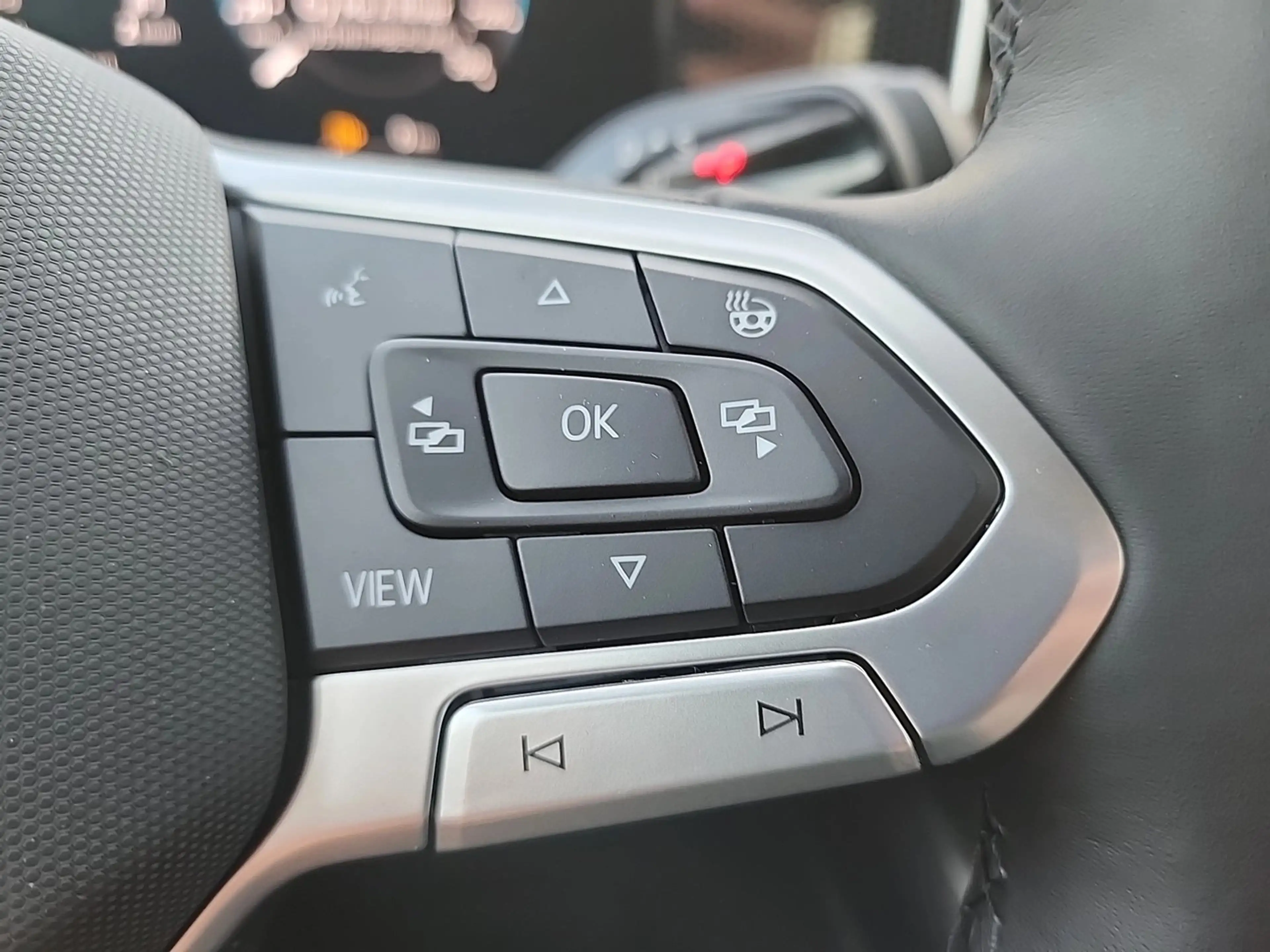 Volkswagen Passat Variant Business TDI DSG — photo 20