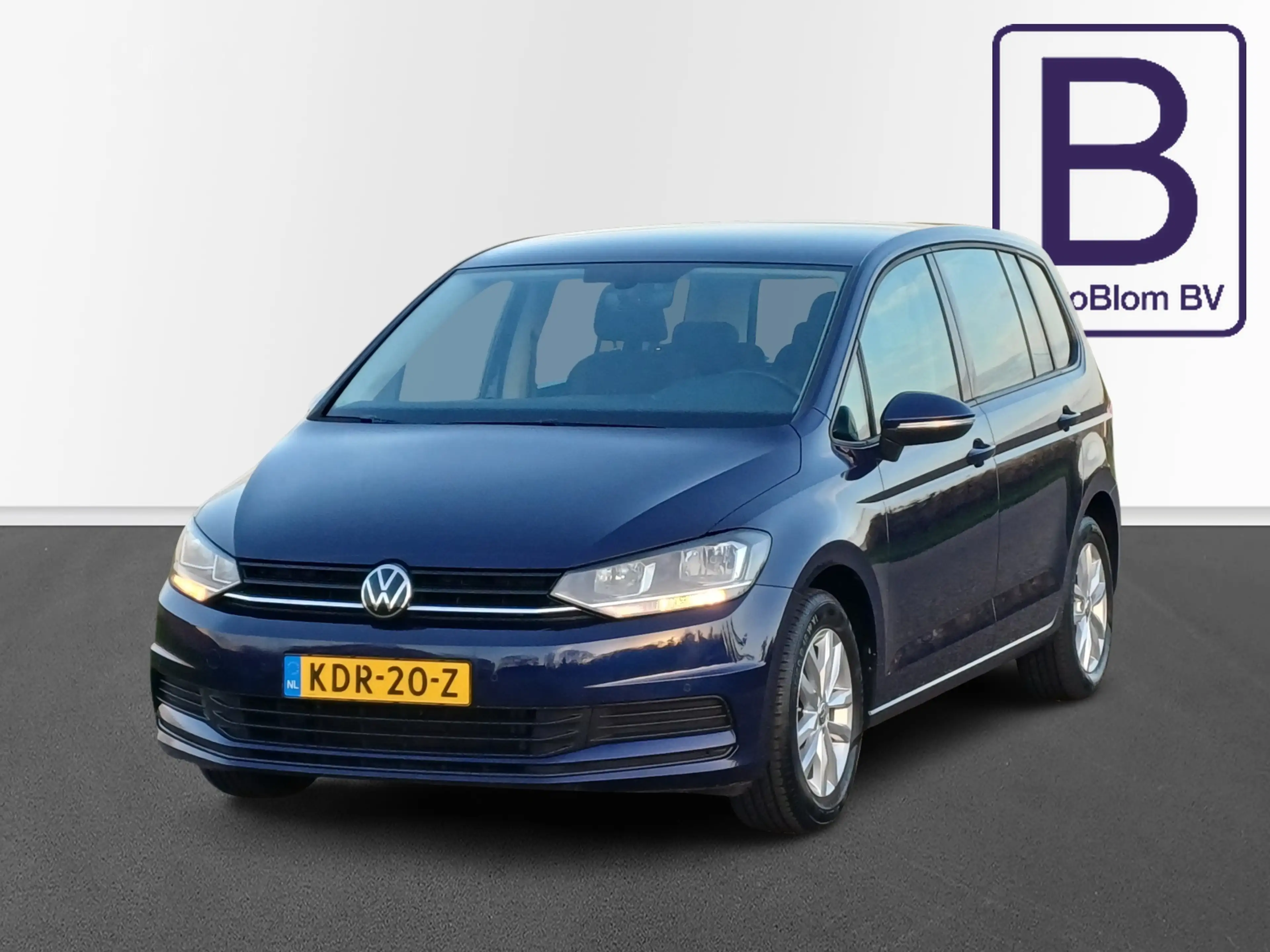 Volkswagen Touran 1.5 TSI Comfortline /Clima/Cruise/Navi/Parkh. V+A/ — photo 3