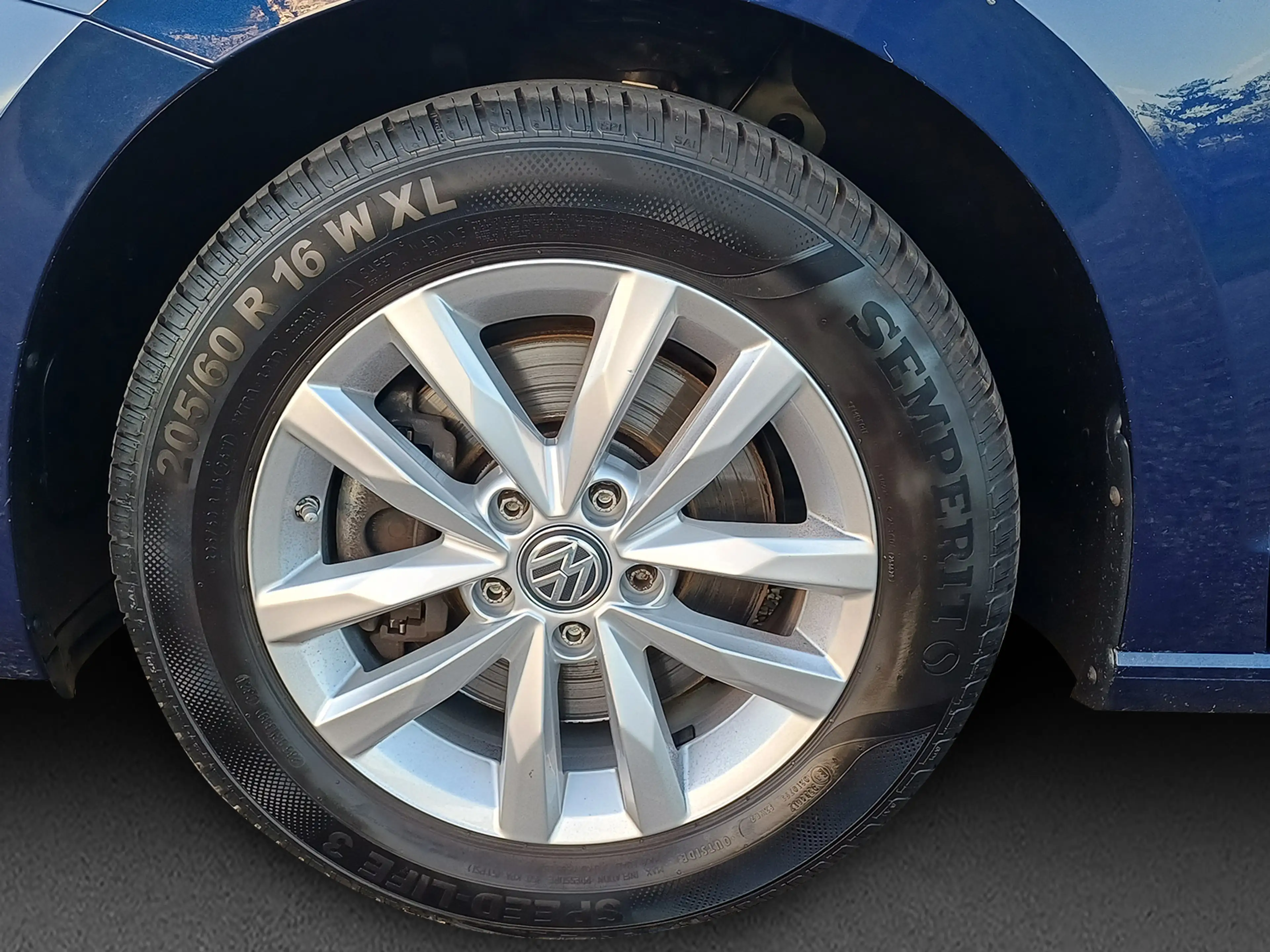 Volkswagen Touran 1.5 TSI Comfortline /Clima/Cruise/Navi/Parkh. V+A/ — photo 11
