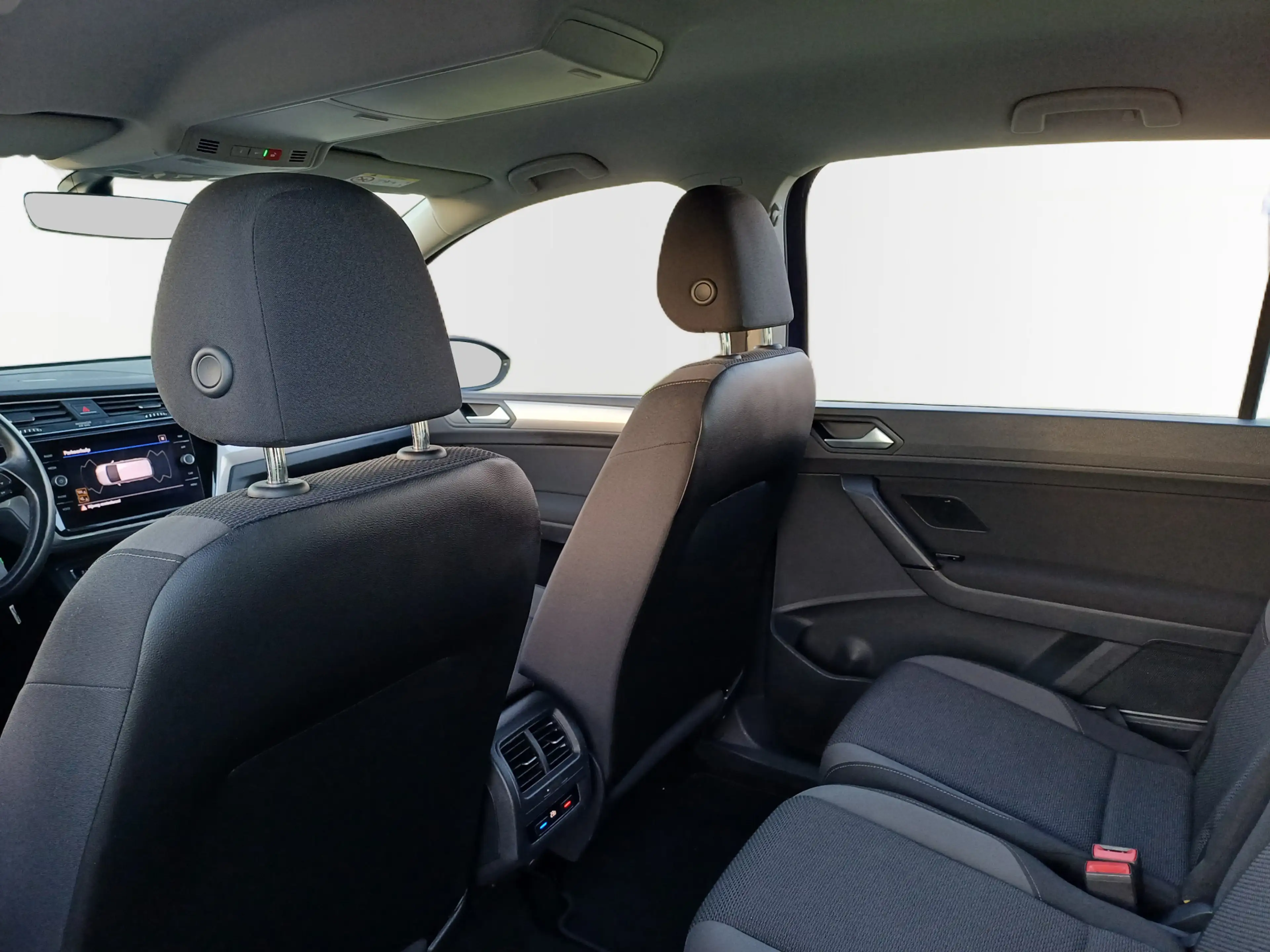 Volkswagen Touran 1.5 TSI Comfortline /Clima/Cruise/Navi/Parkh. V+A/ — photo 22