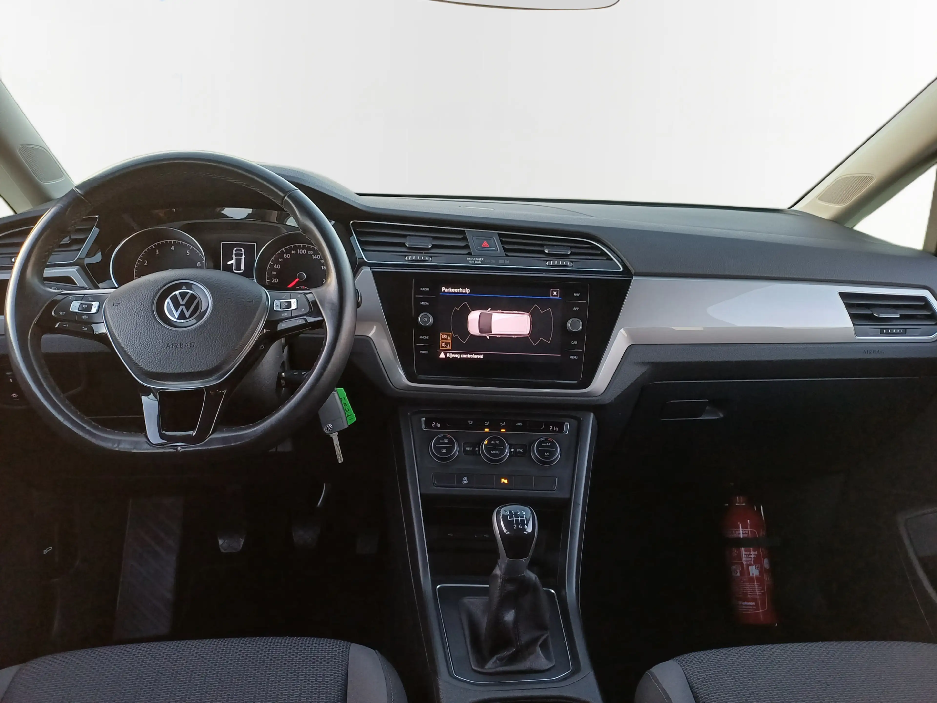 Volkswagen Touran 1.5 TSI Comfortline /Clima/Cruise/Navi/Parkh. V+A/ — photo 23