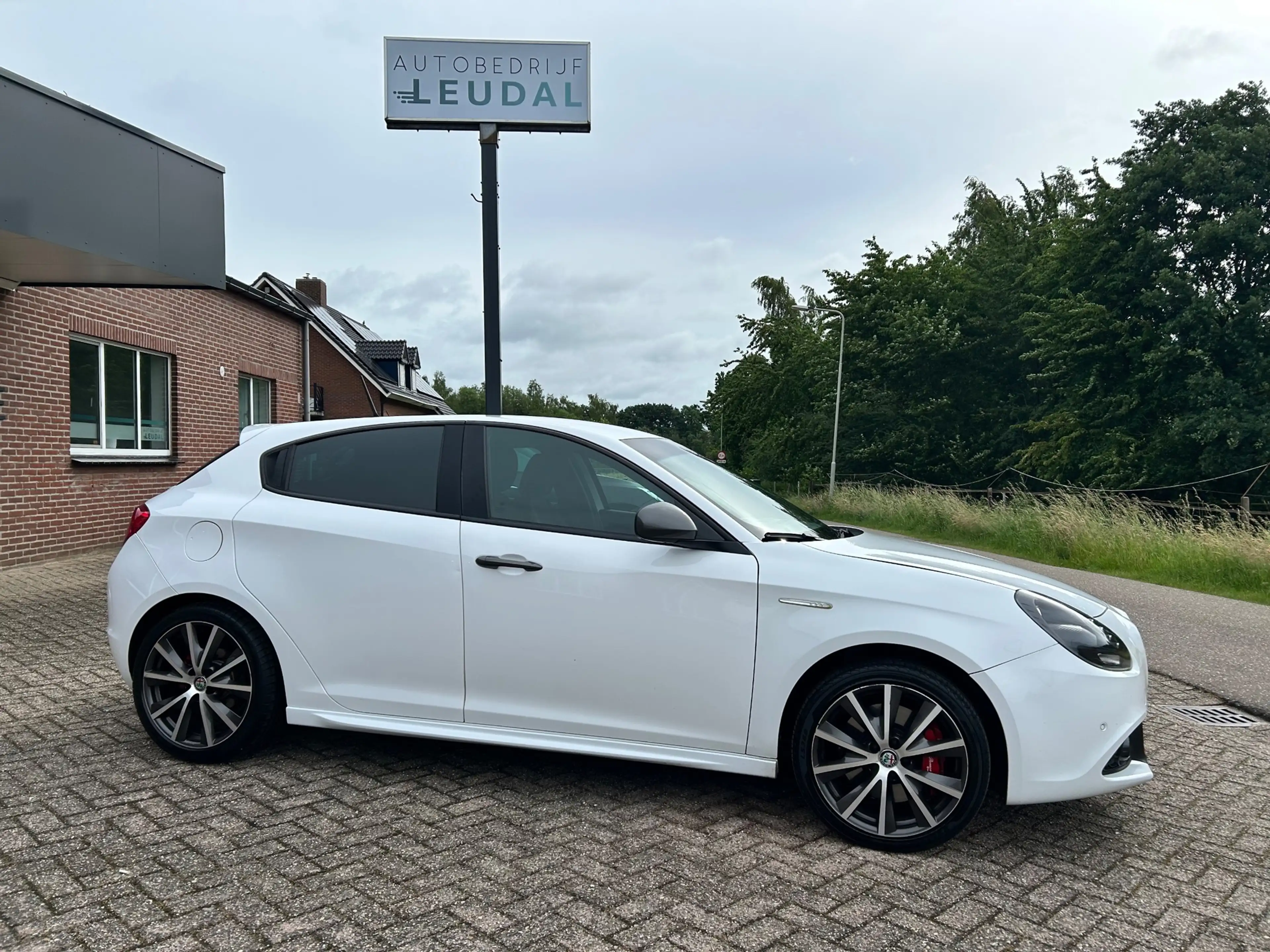 Alfa Romeo Giulietta 1.4 Turbo MultiAir Super //Nieuwe APK — photo 4