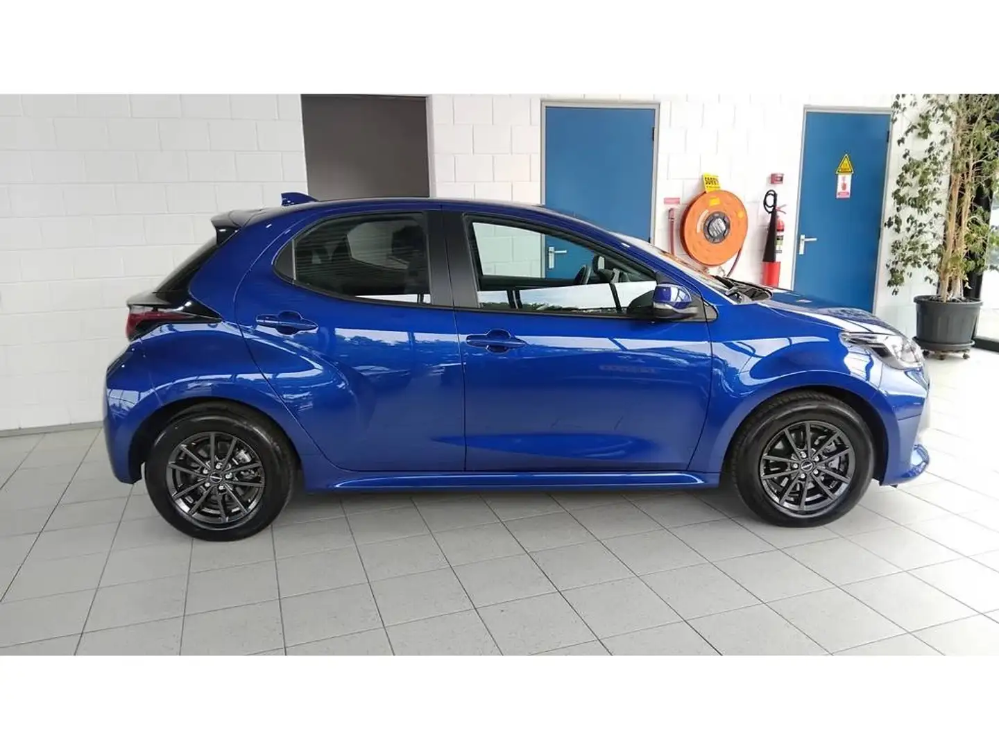Toyota Yaris 1.5 Hyb. Active | Android/Apple | LM velgen | Clim Blauw - 2